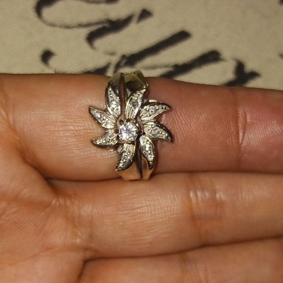 STUNNING VINTAGE ENGAGEMENT RING ๐๐๐๐๐ - Picture 3 of 17